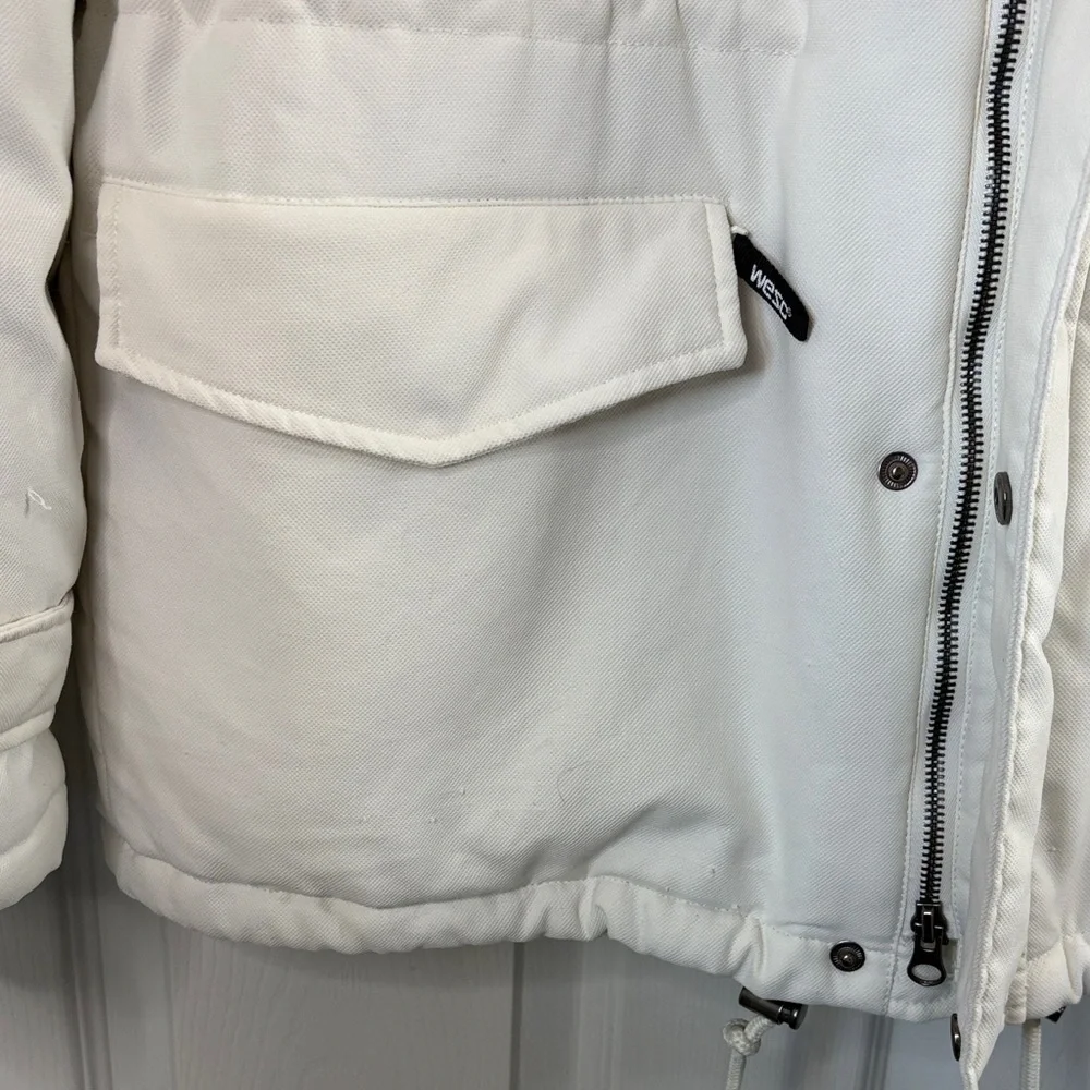 WESC Men's L Classic White Snowboard/Snow Jacket